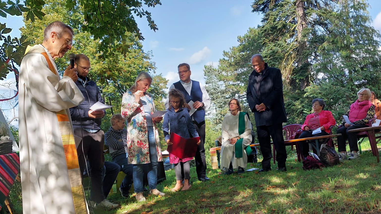 Die Geburtstagsfeier auf der Fazenda startete mit einem gemeinsamen Gottesdienst.