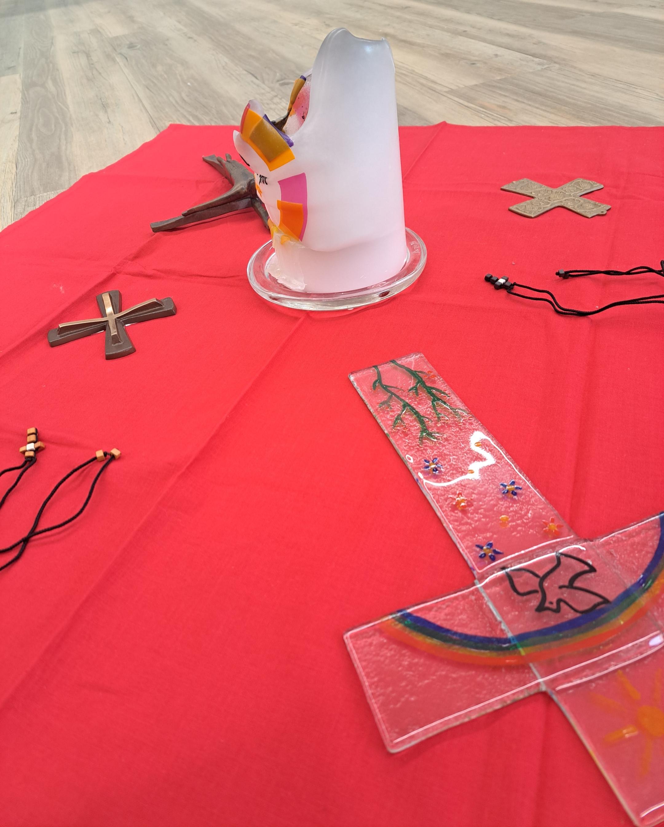 Das Kreuz als Hoffnungs- und Verbindungszeichen (c) Pastoraler Raum Sankt Goar Das Kreuz als Hoffnungs- und Verbindungszeichen