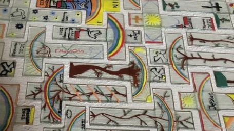 Glaskreuze, die im Werkkurs entstehen können