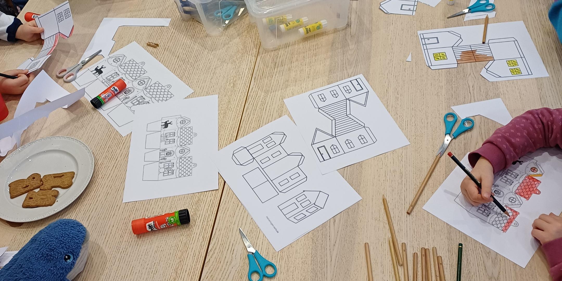 Die Kinder fleißig bei der Arbeit