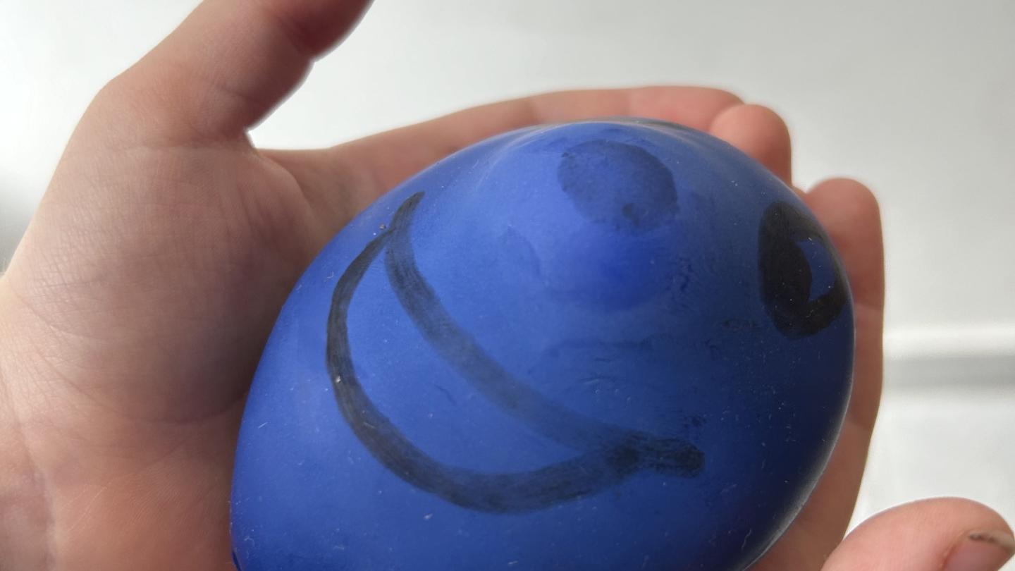 Zahlreiche Gefühlsbälle sind bei der Kinder Kino Kirche entstanden, die so individuell wie die Kinder selbst sind.
