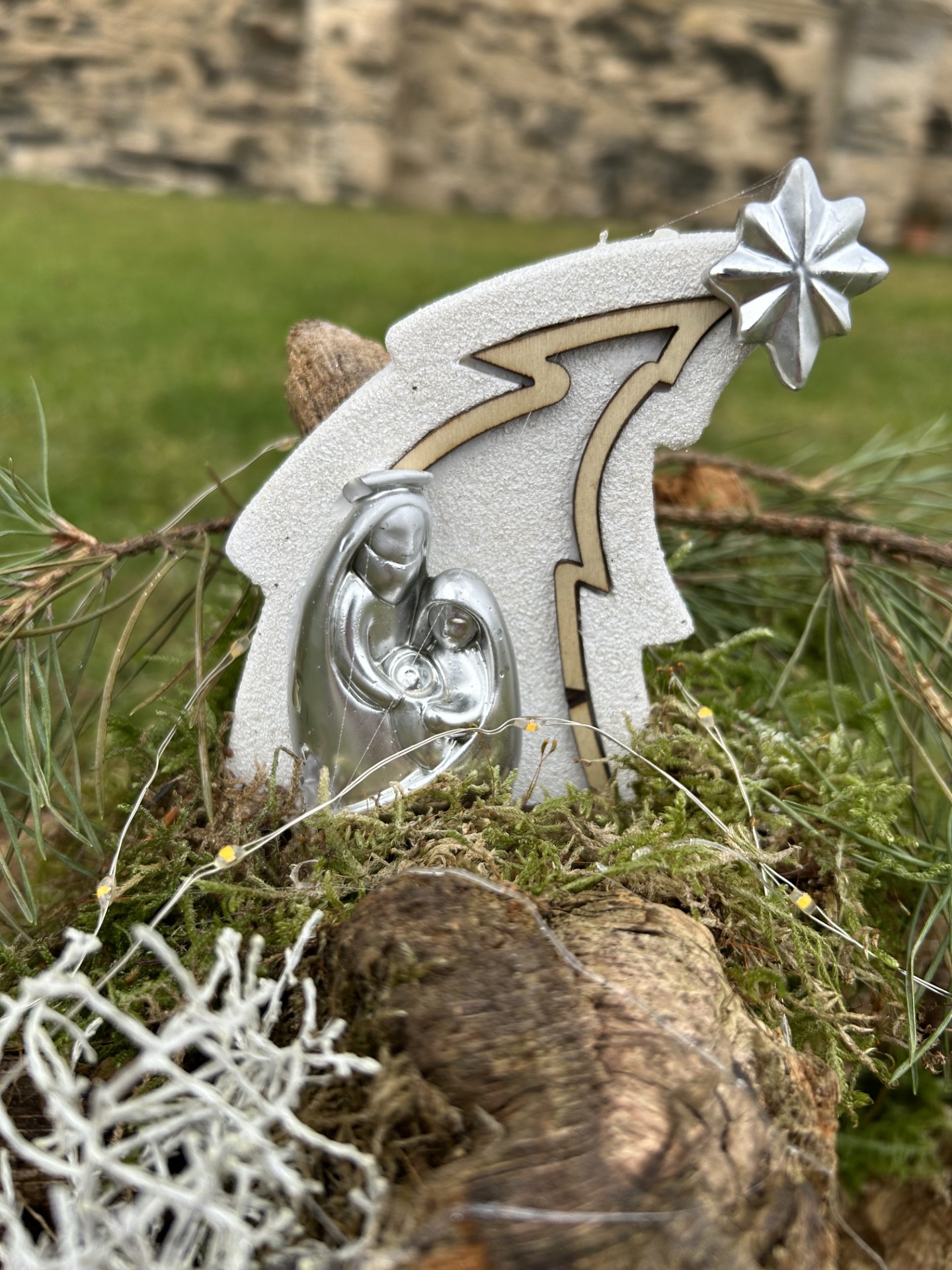 Ins Unscheinbare kommt Gott und wird Mensch (c) Tobias Petry Ins Unscheinbare kommt Gott und wird Mensch