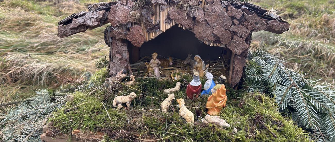 Eine von über 100 Krippen laden zum Verweilen und Staunen ein.