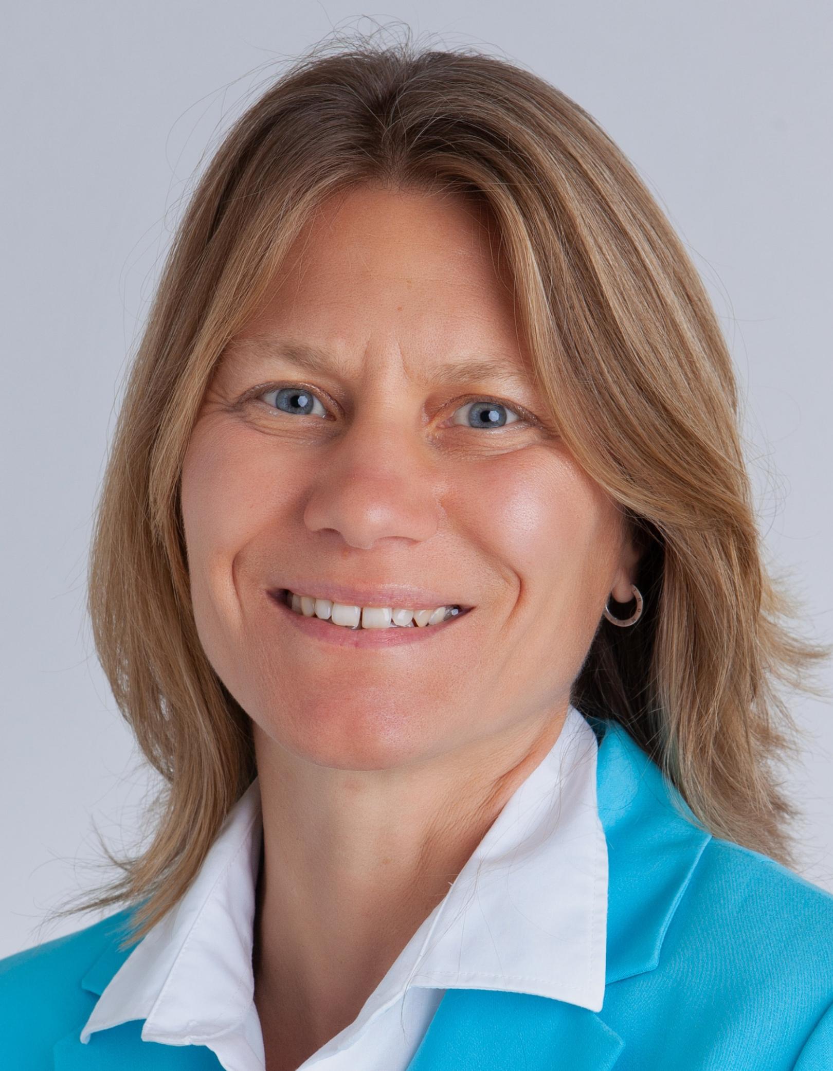 Claudia Lang